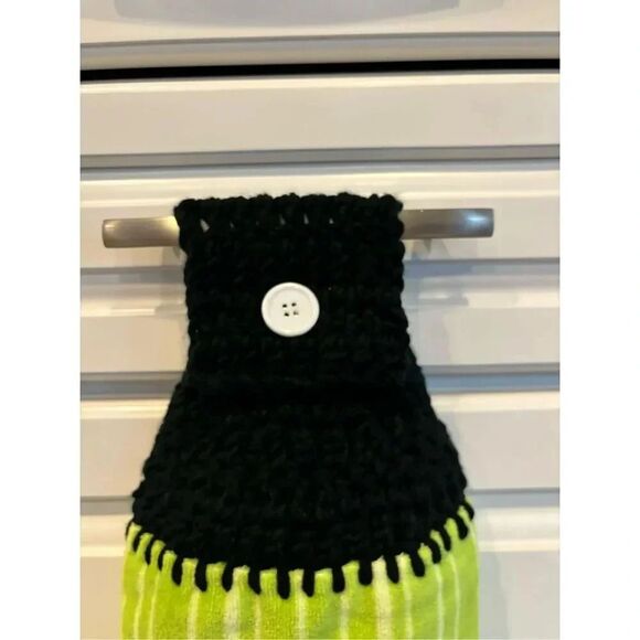 Crochet Top Kitchen Towel - Happy St. Patrick’s Day/mickey minnie - Picture 2 of 2